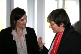 Prof. Dr. Angela Kolb und Birgit Neumann-Becker