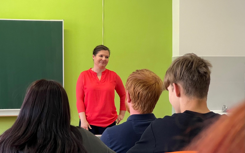 018_ Ministerin besucht Sekundarschule Ministerin besucht Sekundarschule